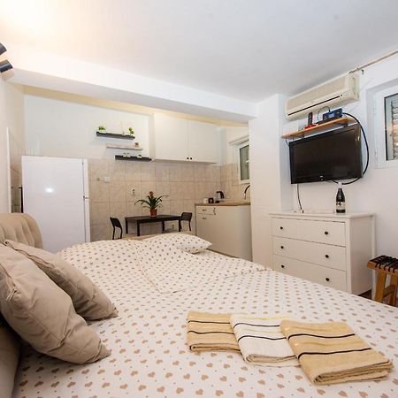 Studio Apartment Silva Kotor Eksteriør billede