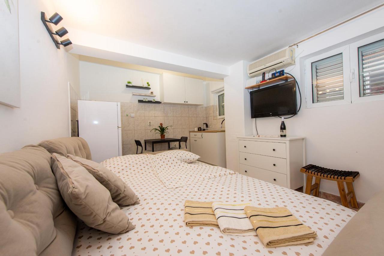 Studio Apartment Silva Kotor Eksteriør billede