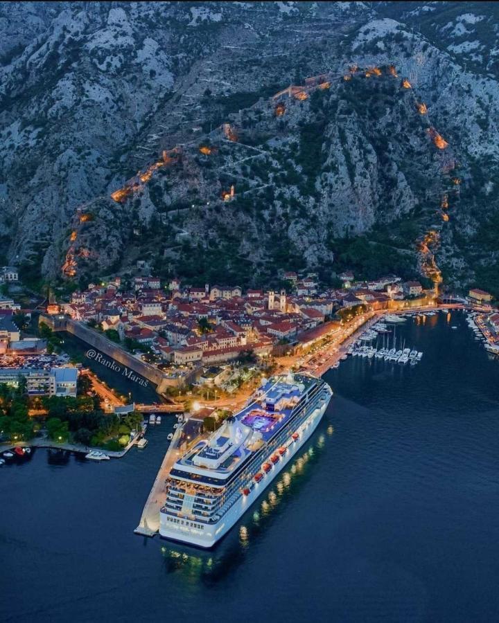 Studio Apartment Silva Kotor Eksteriør billede